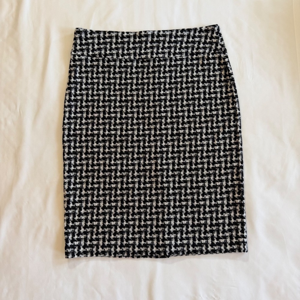 Houndstooth Pencil Skirt SOHO Black White Medium Dark Academia Preppy Edgy Chic‎